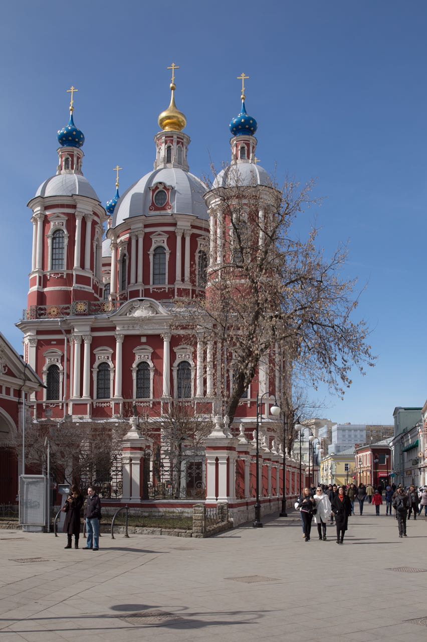 Праздничное пасхальное украшение Храма Священномученика Климента Папы Римского.